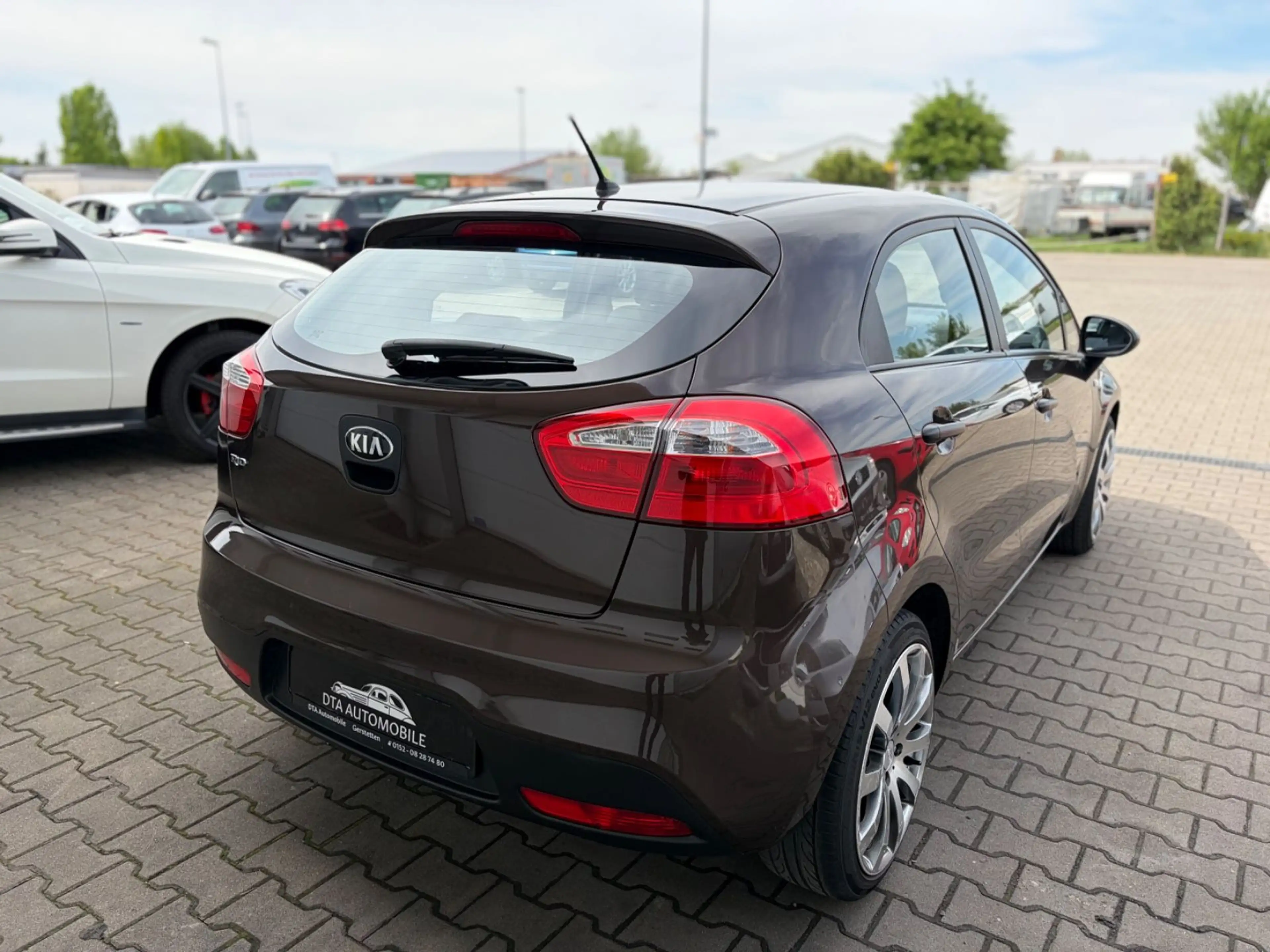 Kia Rio 1.2 *2Hnd*MFL*wenig Km.*8Fach* — photo 6
