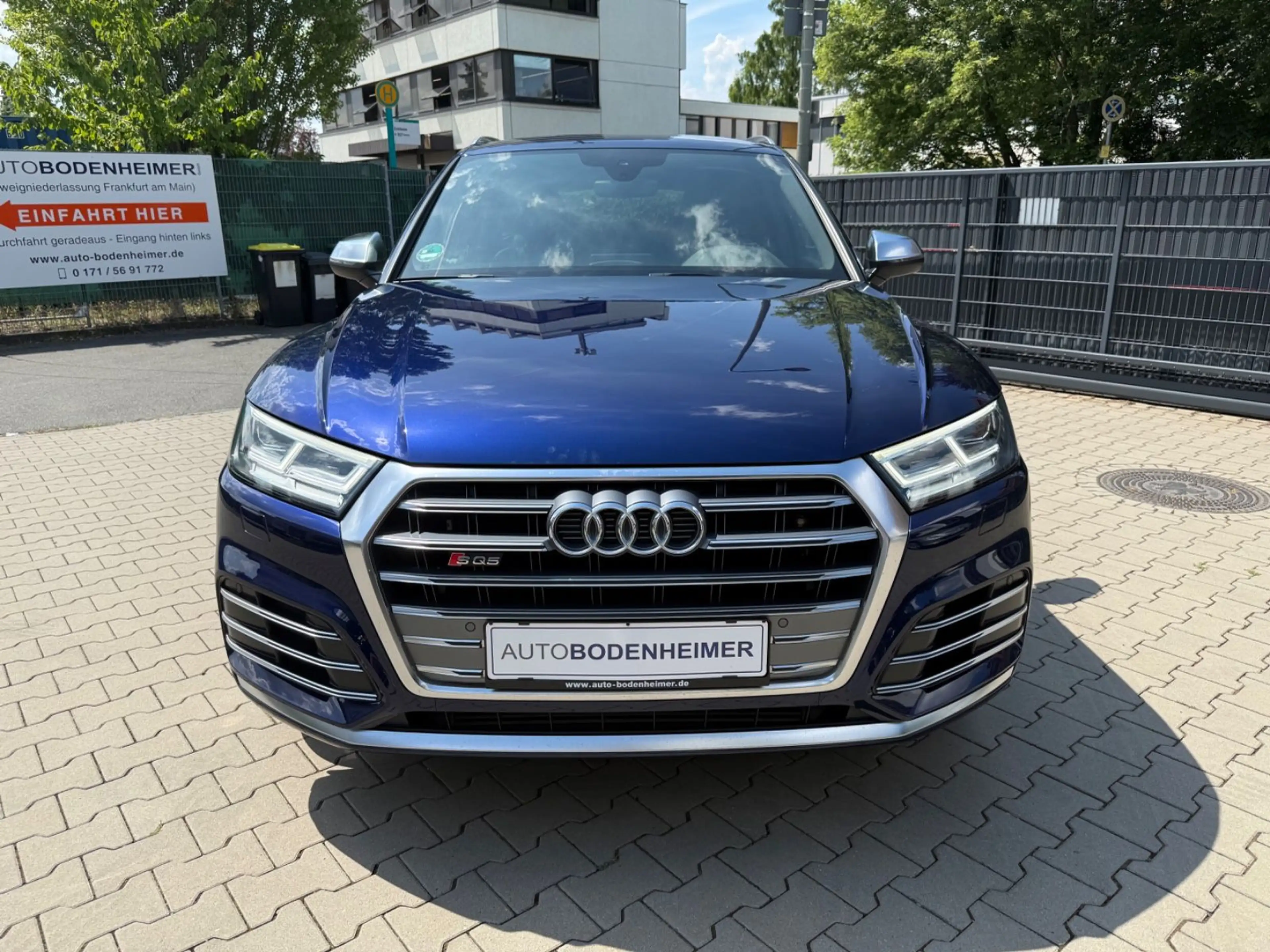 Audi SQ5 3.0 TDI·Quattro·1.HD·SH·AHK·S-Line·LM·Alcant — photo 2