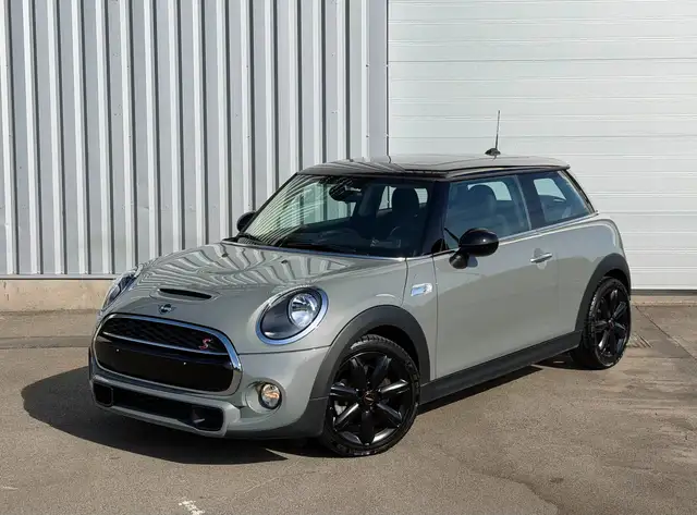 MINI Cooper S 2.0 - 1st Owner - only 25.000 Km from new !!!