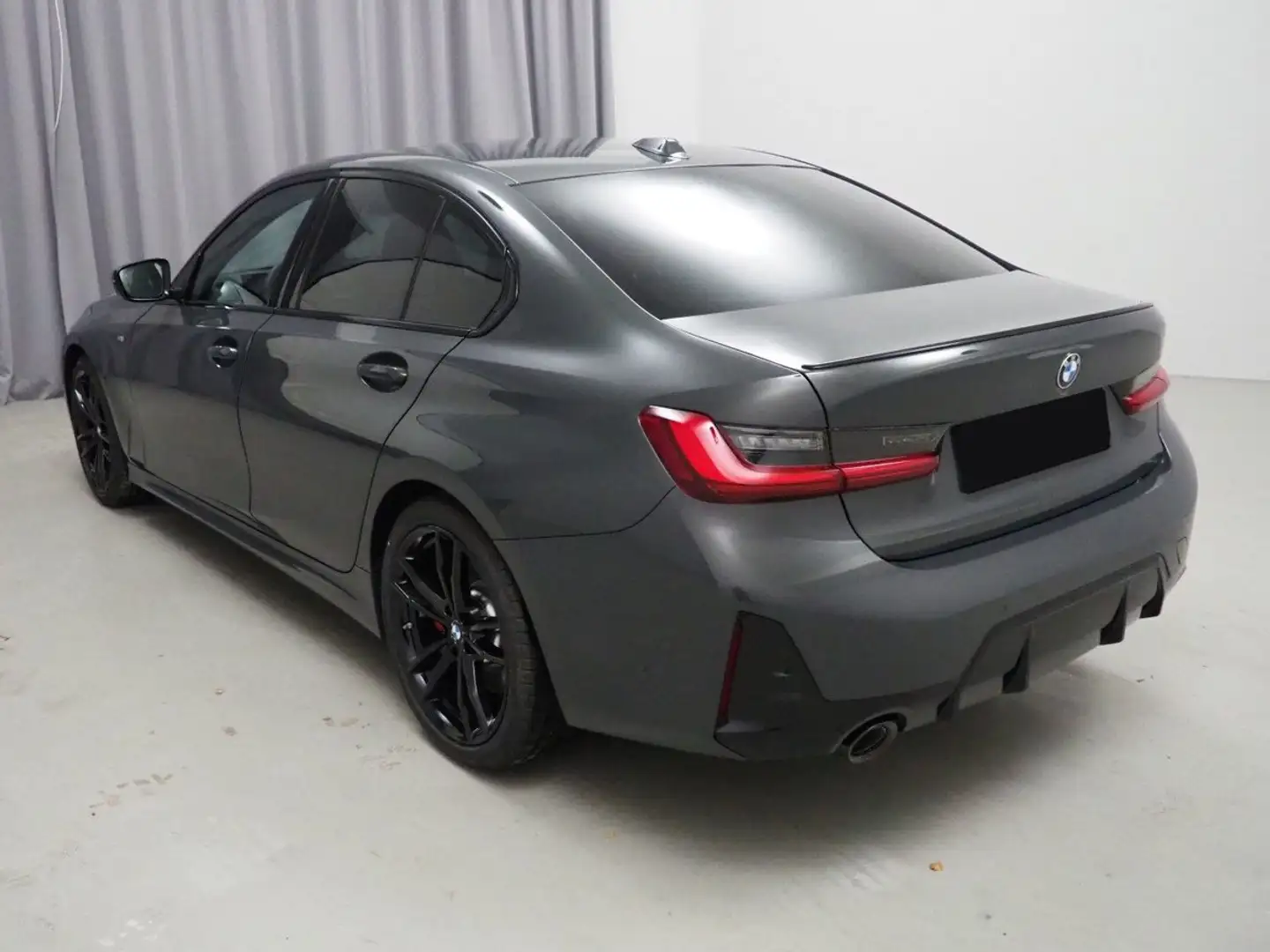 BMW 320 D mhev 48V Msport autom. LED, COCKPIT PLUS Grigio - 2