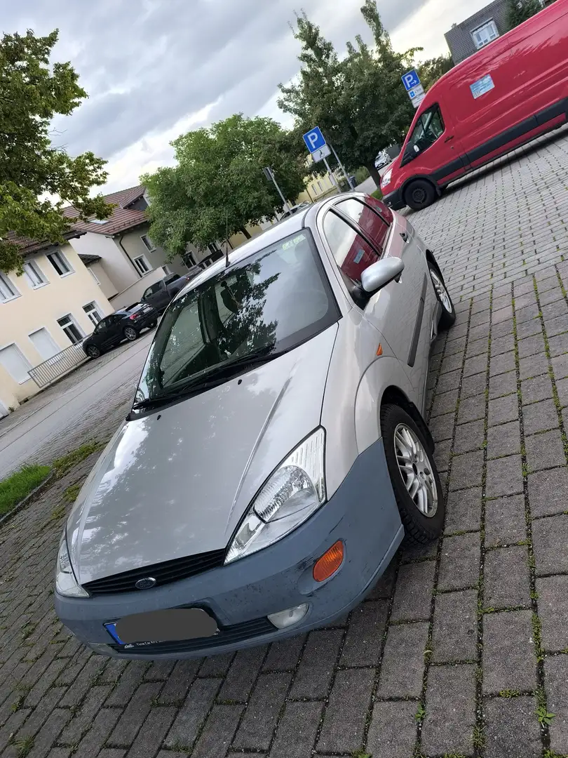 Ford Focus - 1