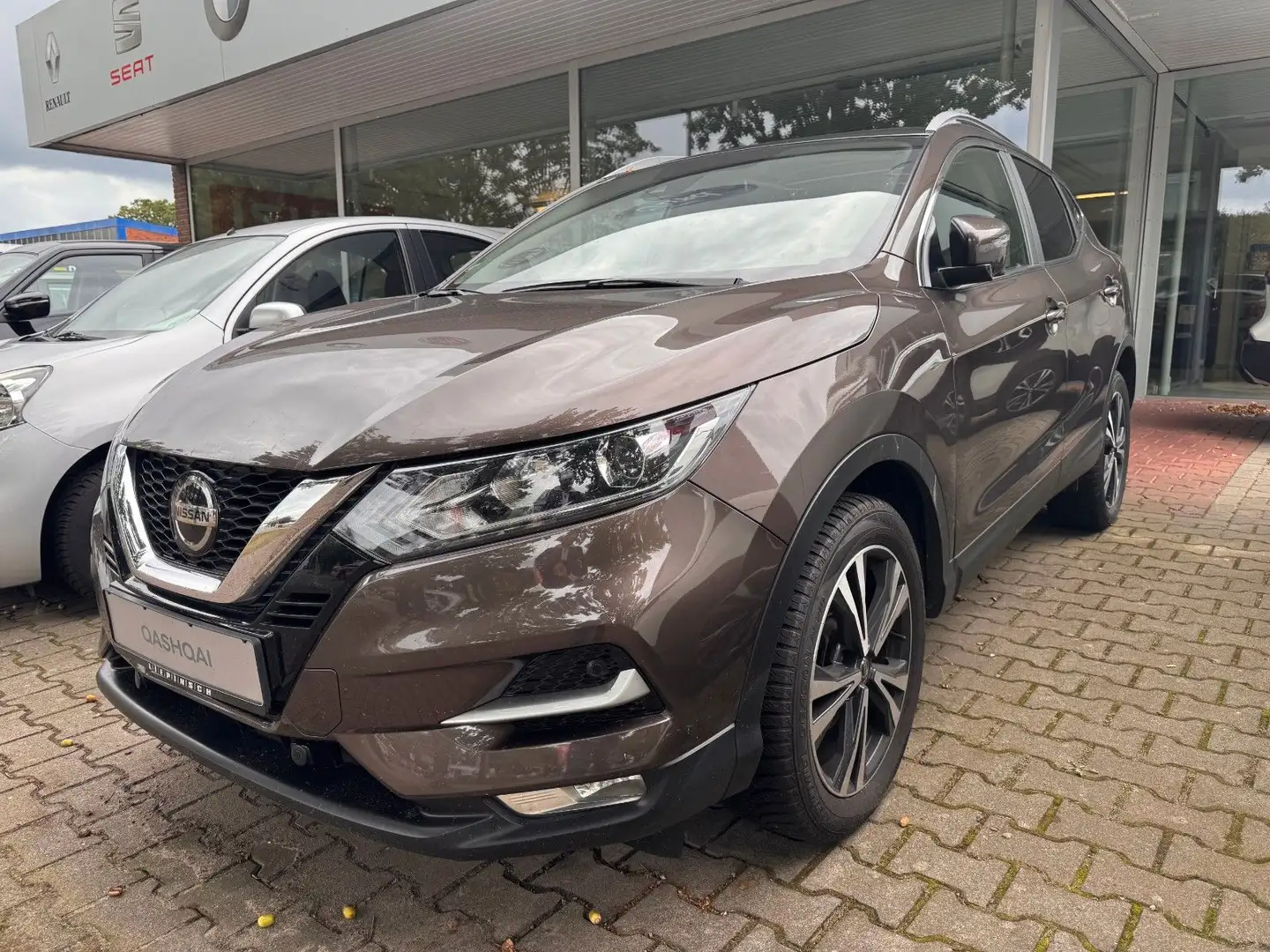 Nissan Qashqai 1.3 Zama Marrón - 1