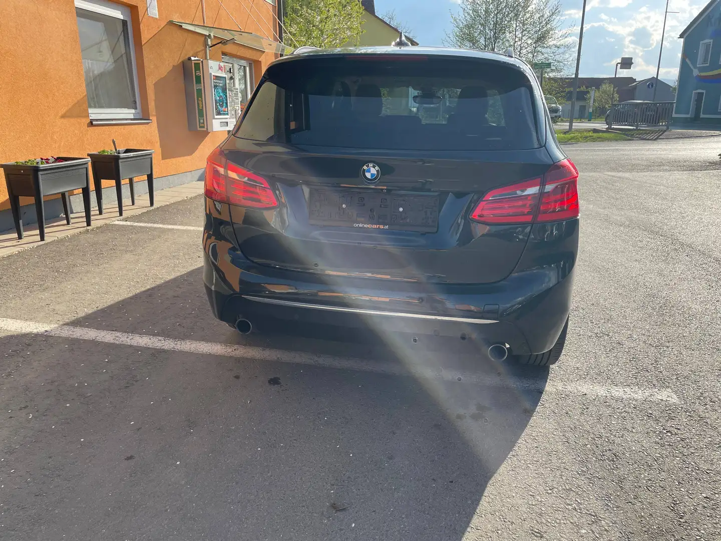 BMW 220 220d xDrive Active Tourer Luxury Line Aut. Luxury Line Schwarz - 2