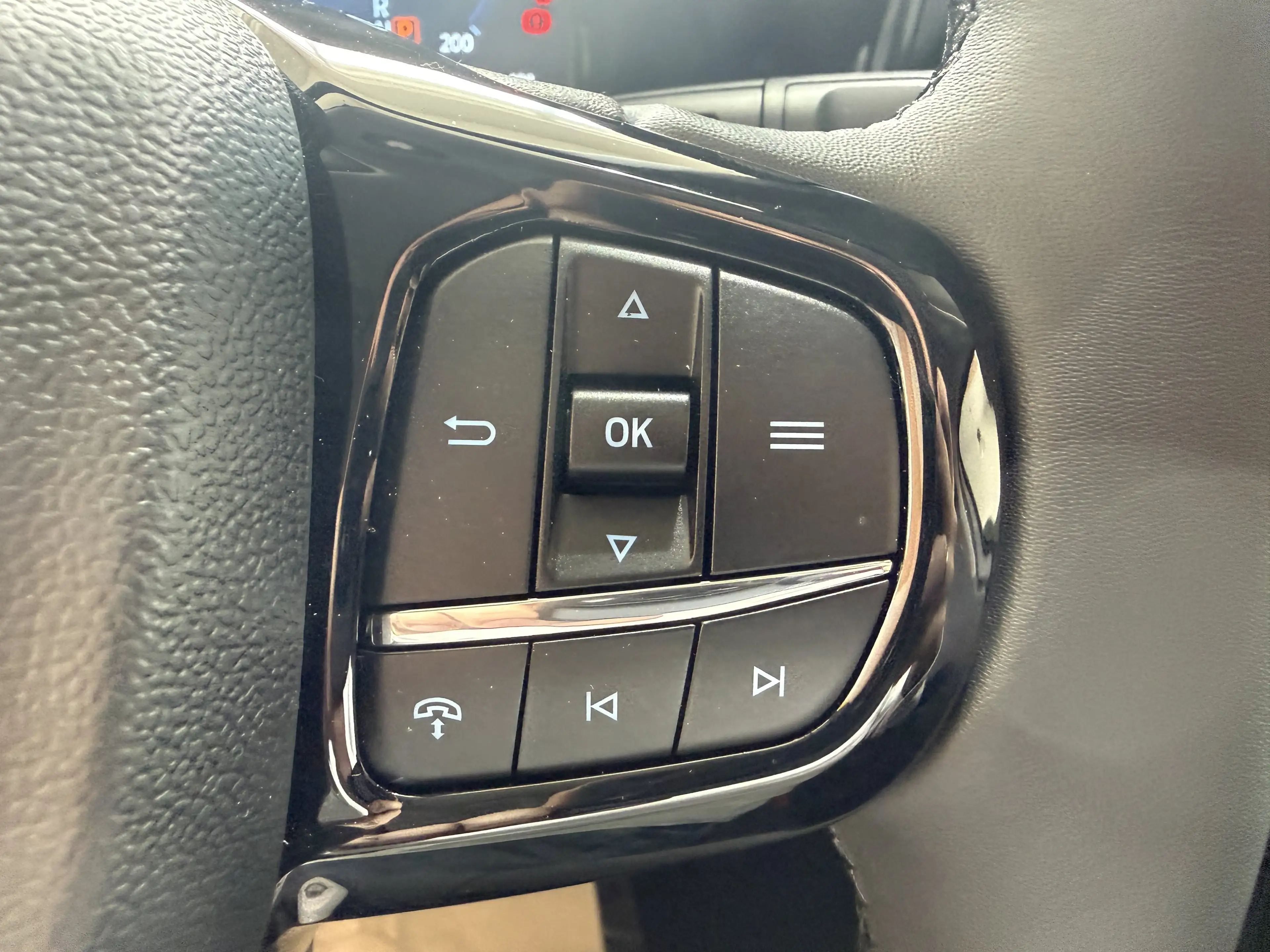 Ford Tourneo Custom Titanium Standheizung / 70L Tank — photo 14