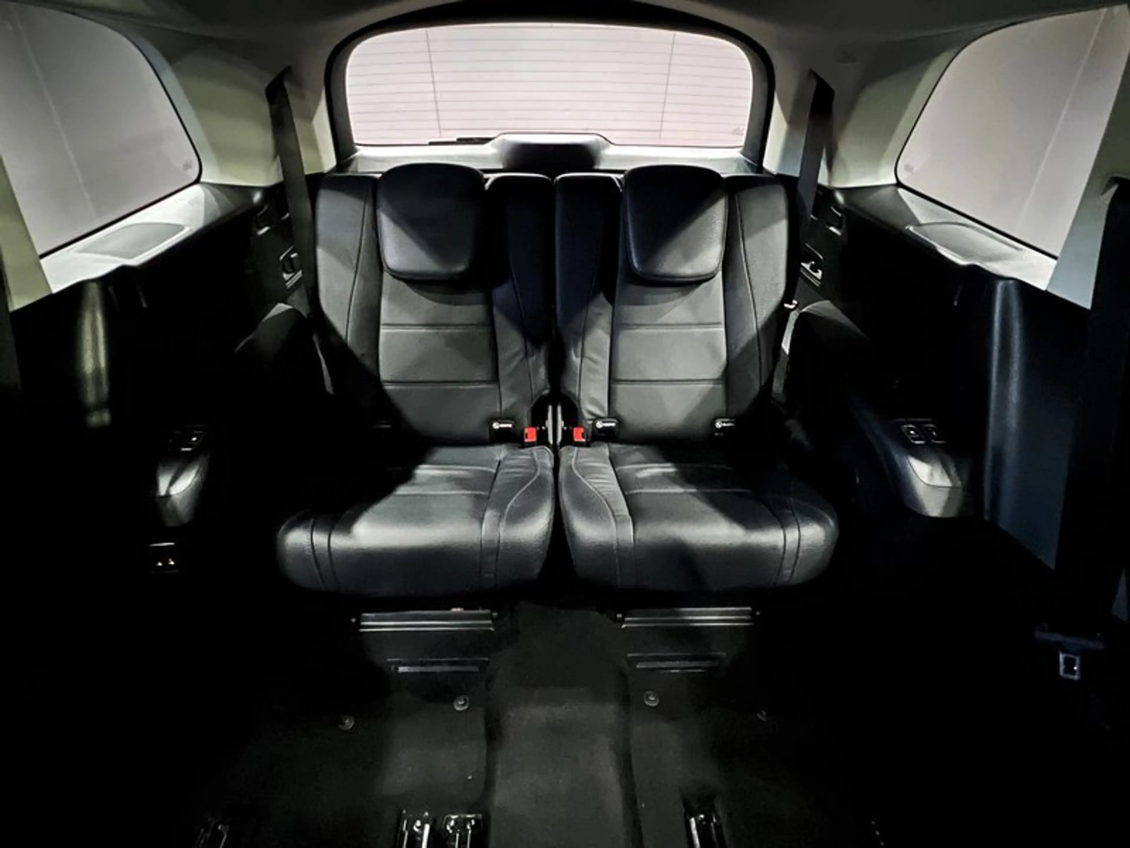 Mercedes-Benz GLS 350 d AMG 4Matic|5*JAHRE*GARANTIE|PANO|7SITZER — photo 14