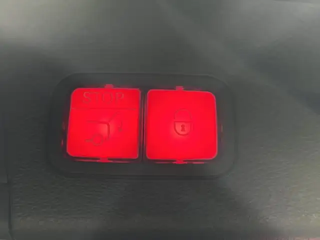 Mercedes-Benz GLS view 28