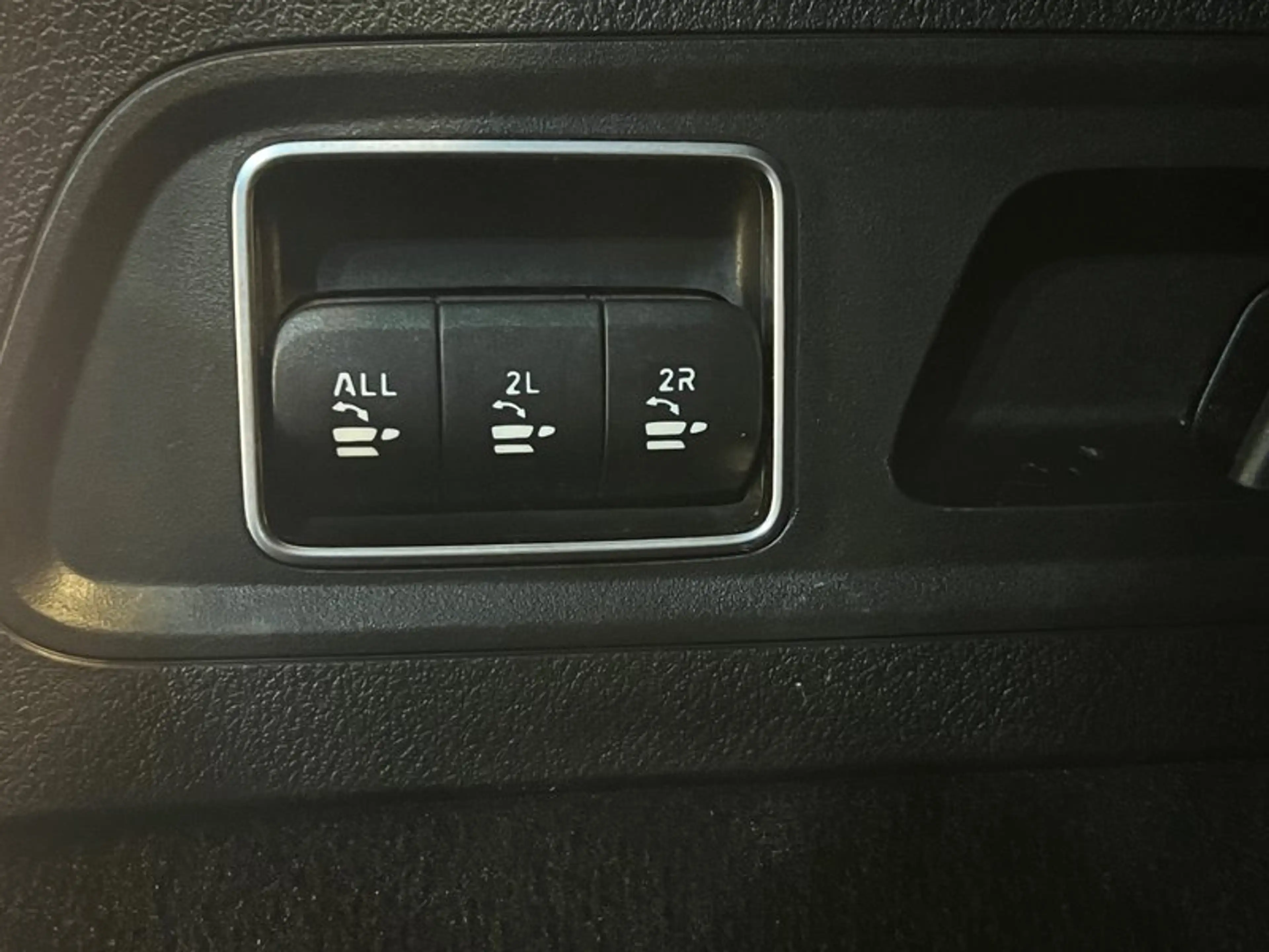 Mercedes-Benz GLS 350 d AMG 4Matic|5*JAHRE*GARANTIE|PANO|7SITZER — photo 15