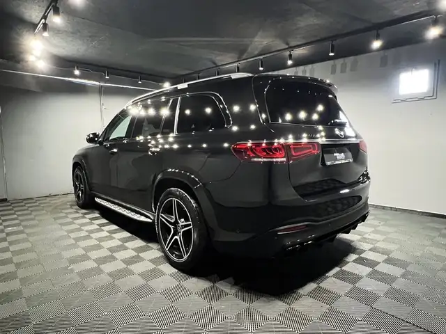Mercedes-Benz GLS Class view 3