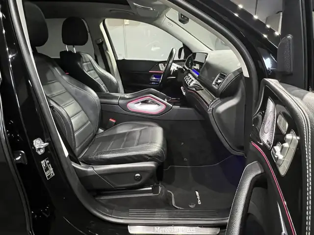 Mercedes-Benz GLS Class view 9