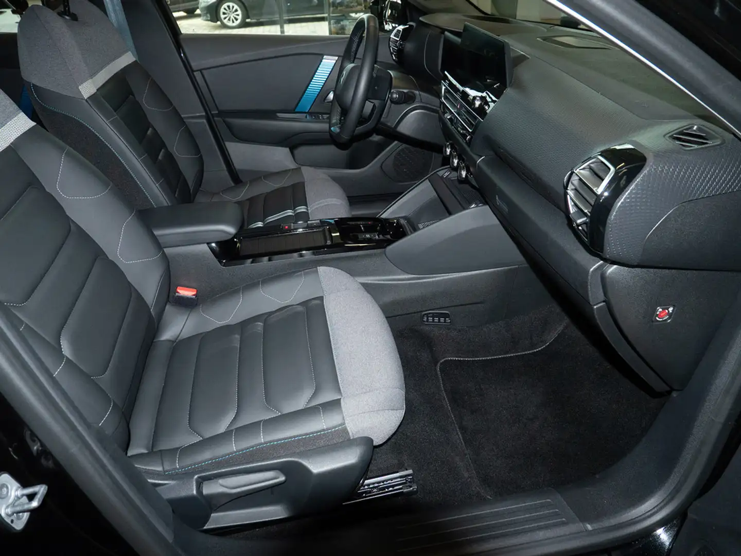 Citroen E-C4 Electric Schwarz - 2