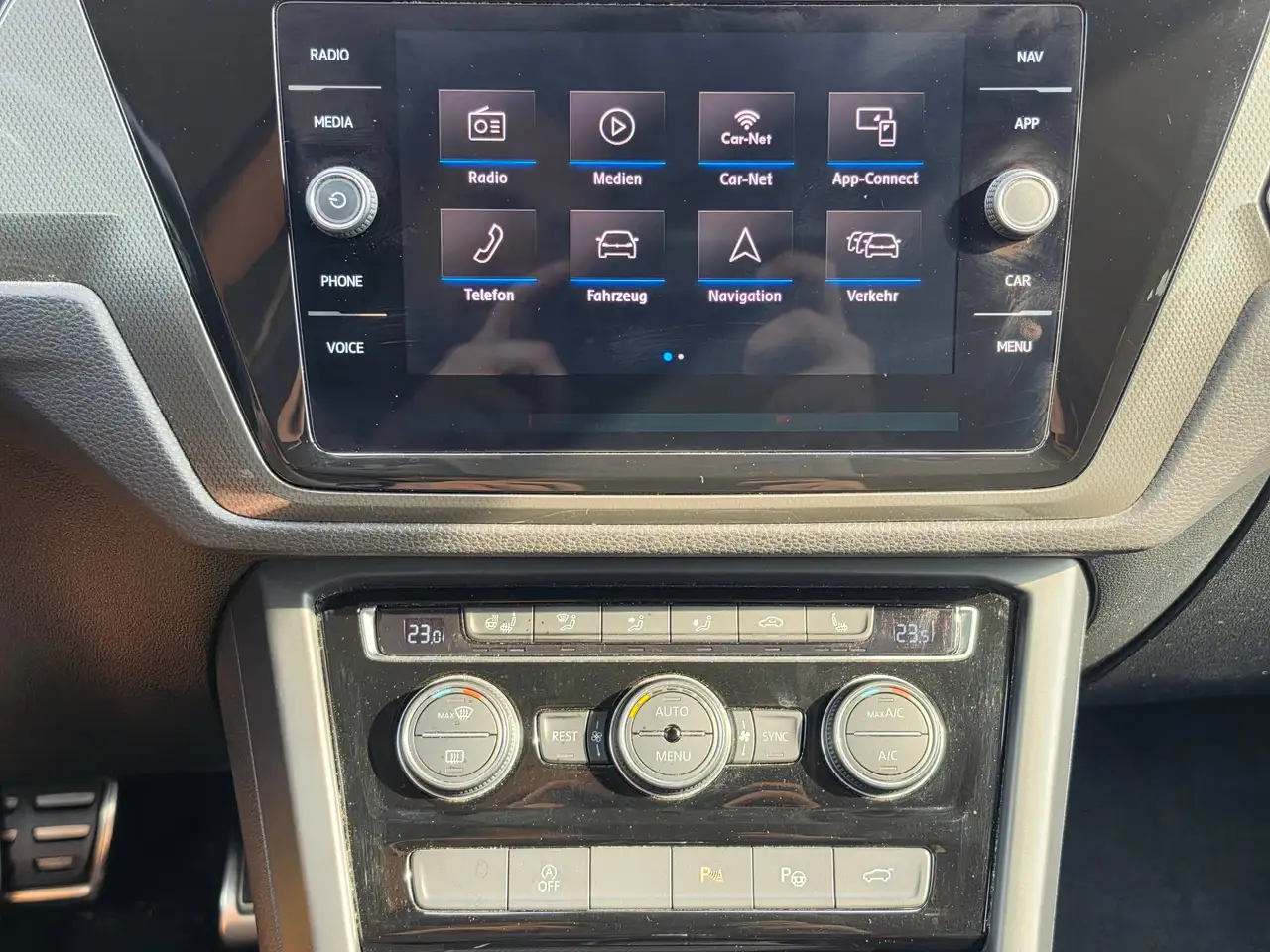 Volkswagen Touran Automatik – Bild 23