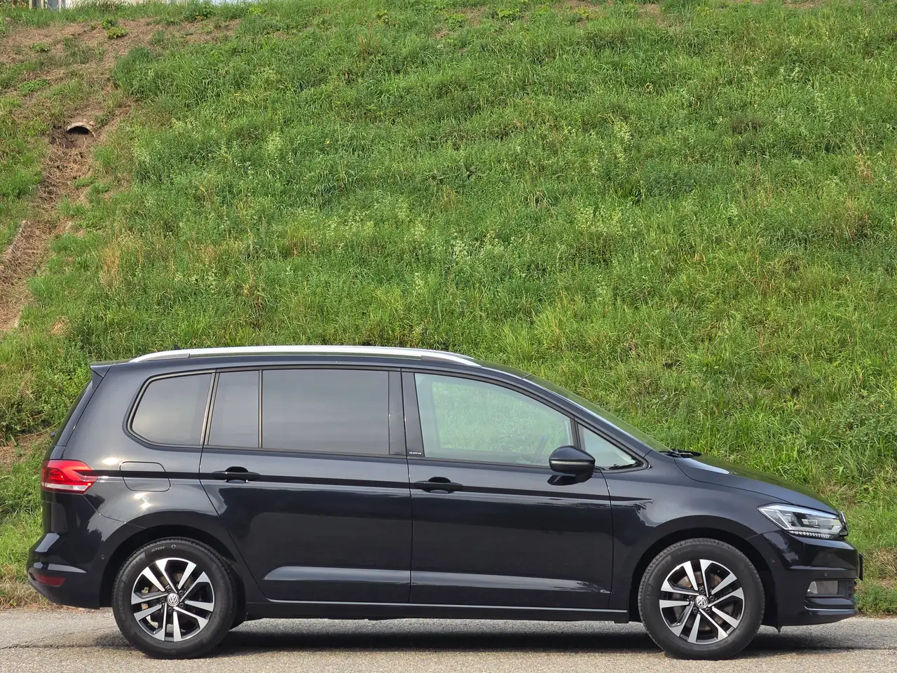 Volkswagen Touran Automatik – Bild 6