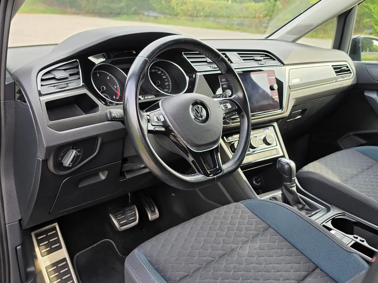 Volkswagen Touran Automatik – Bild 11