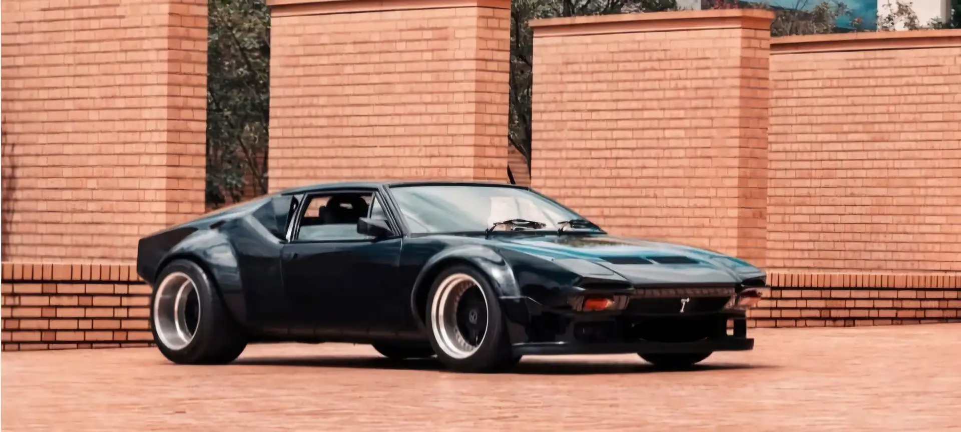 De Tomaso Pantera TYP GT4 Breitversion- Komplett Restauriert Schwarz - 1