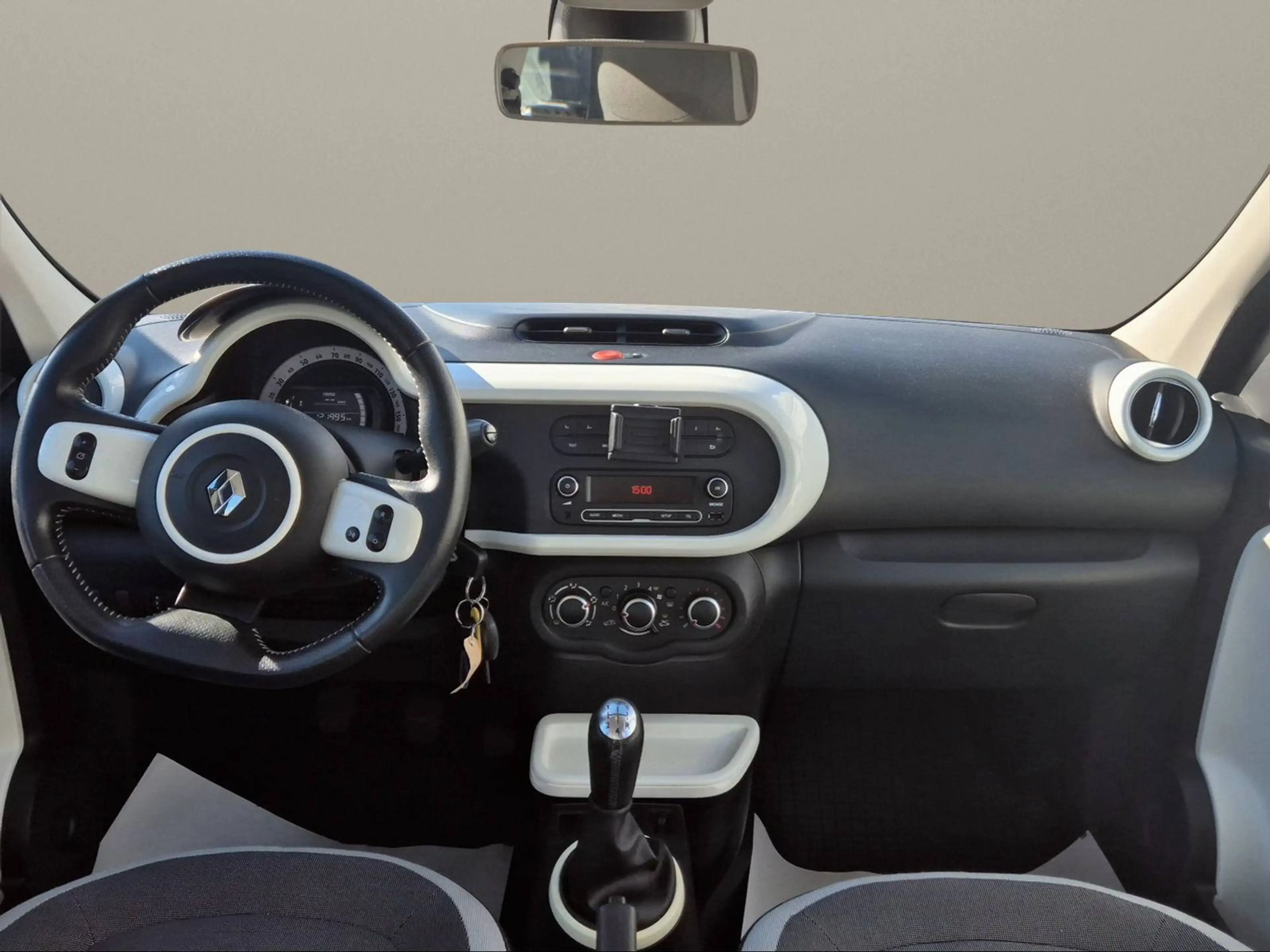Renault Twingo Life — photo 10