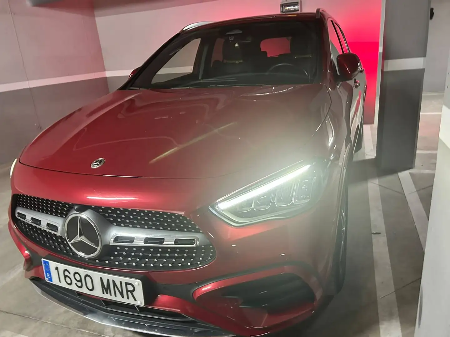 Mercedes-Benz GLA 250 GLA 250e Rojo - 1