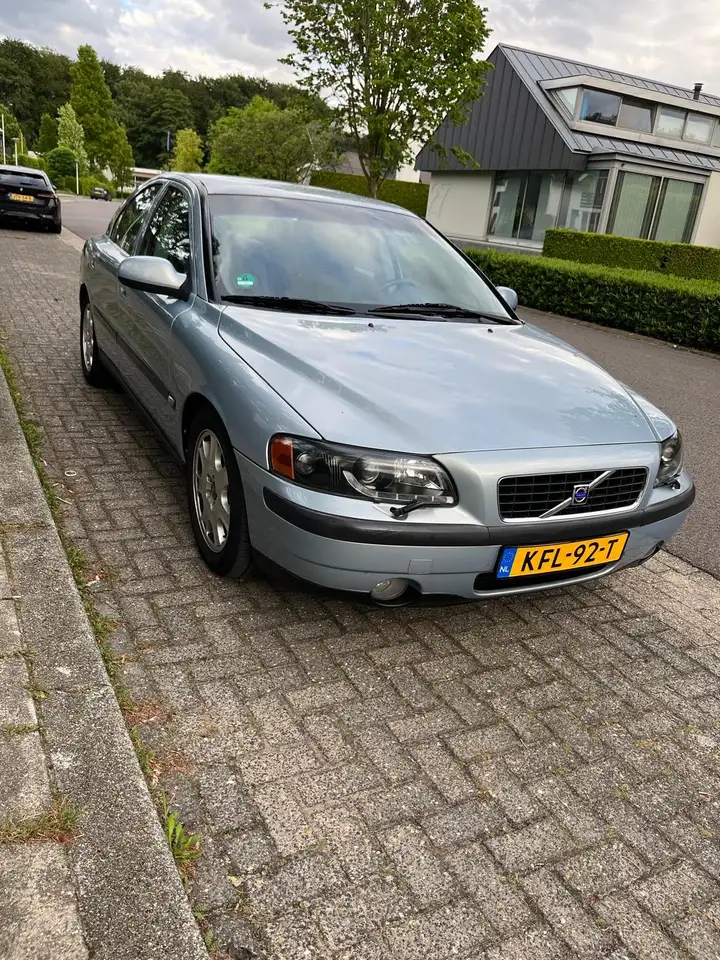 Volvo S60 2.3 T-5, foto 5
