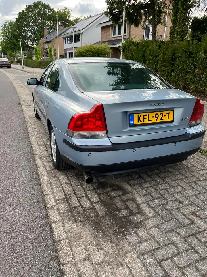 Volvo S60 2.3 T-5, foto 3