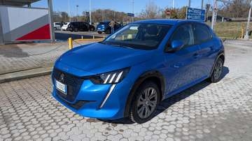 5 Porte 100kW Allure Pack