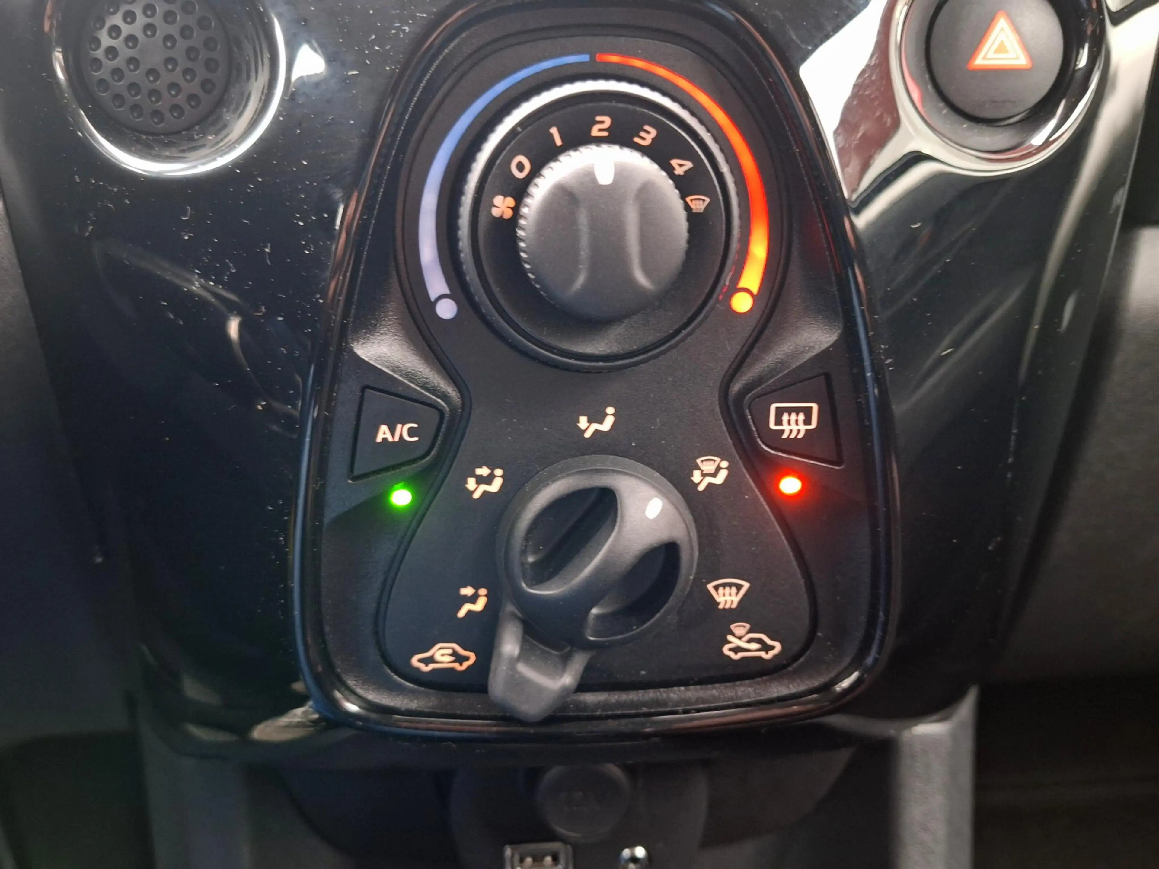 Citroen C1 1.0 VTi Feel | Airco | Pack Comfort | Privacy Glas — photo 11