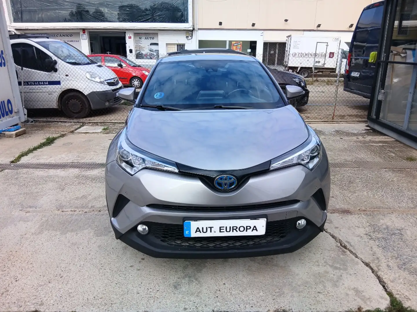 Toyota C-HR 125H Advance Gris - 2