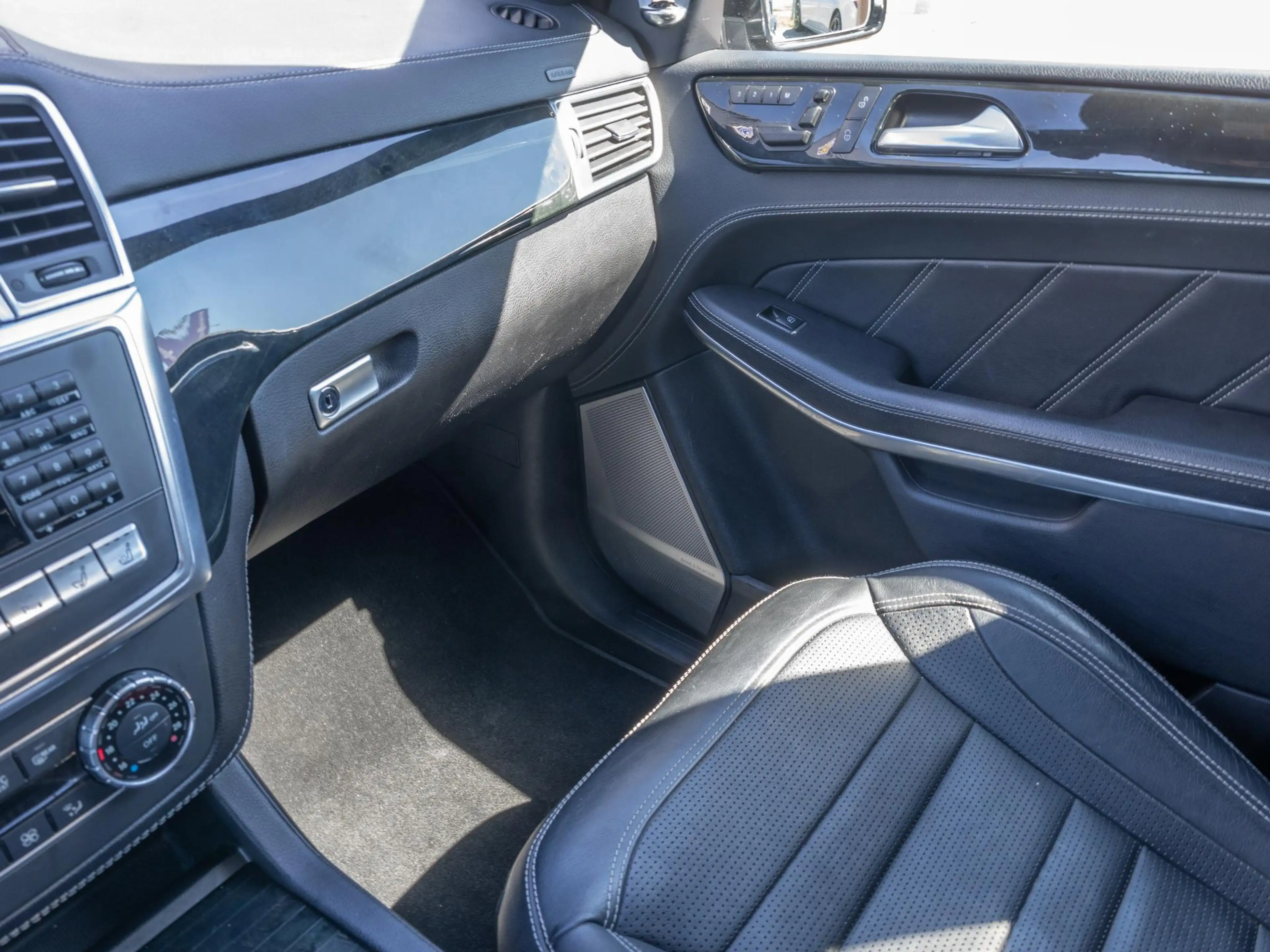 Mercedes-Benz GL 63 AMG | Volledig onderhouden | 7-zits | Pano | B&O | Mas — photo 44