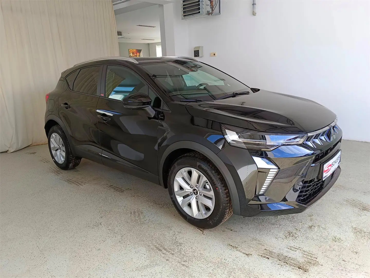 Mitsubishi ASX 1,2 Petrol Invite S+C 26 Schwarz - 1