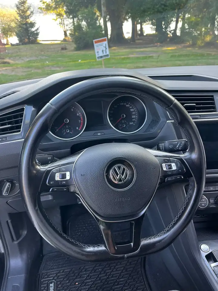 Volkswagen Tiguan снимка Volkswagen Tiguan