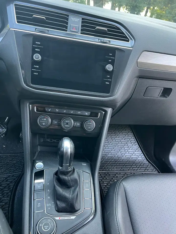 Volkswagen Tiguan снимка Volkswagen Tiguan