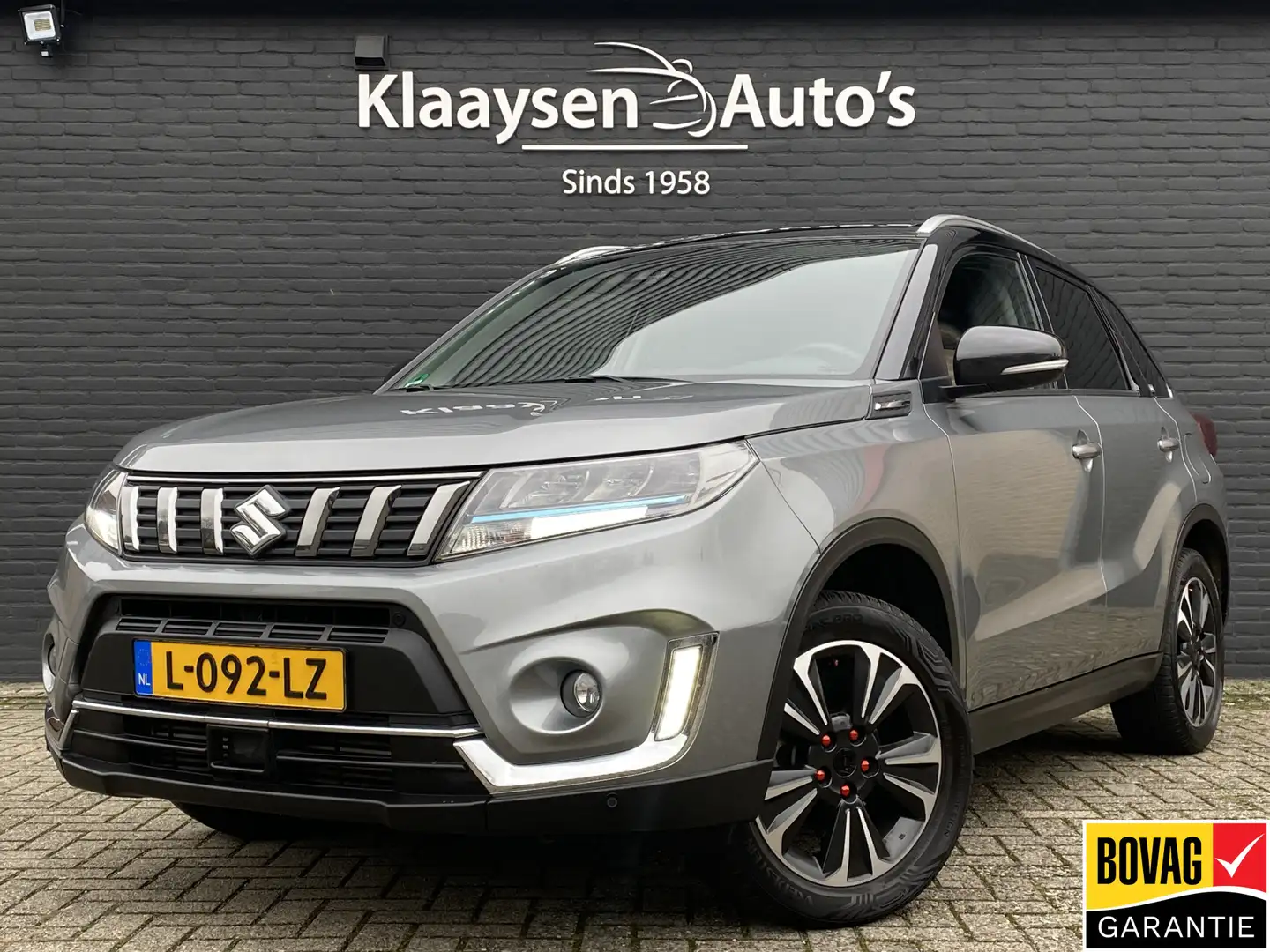 Suzuki Vitara 1.4 Boosterjet Style 140 pk Smart Hybrid | navigat Grau - 1