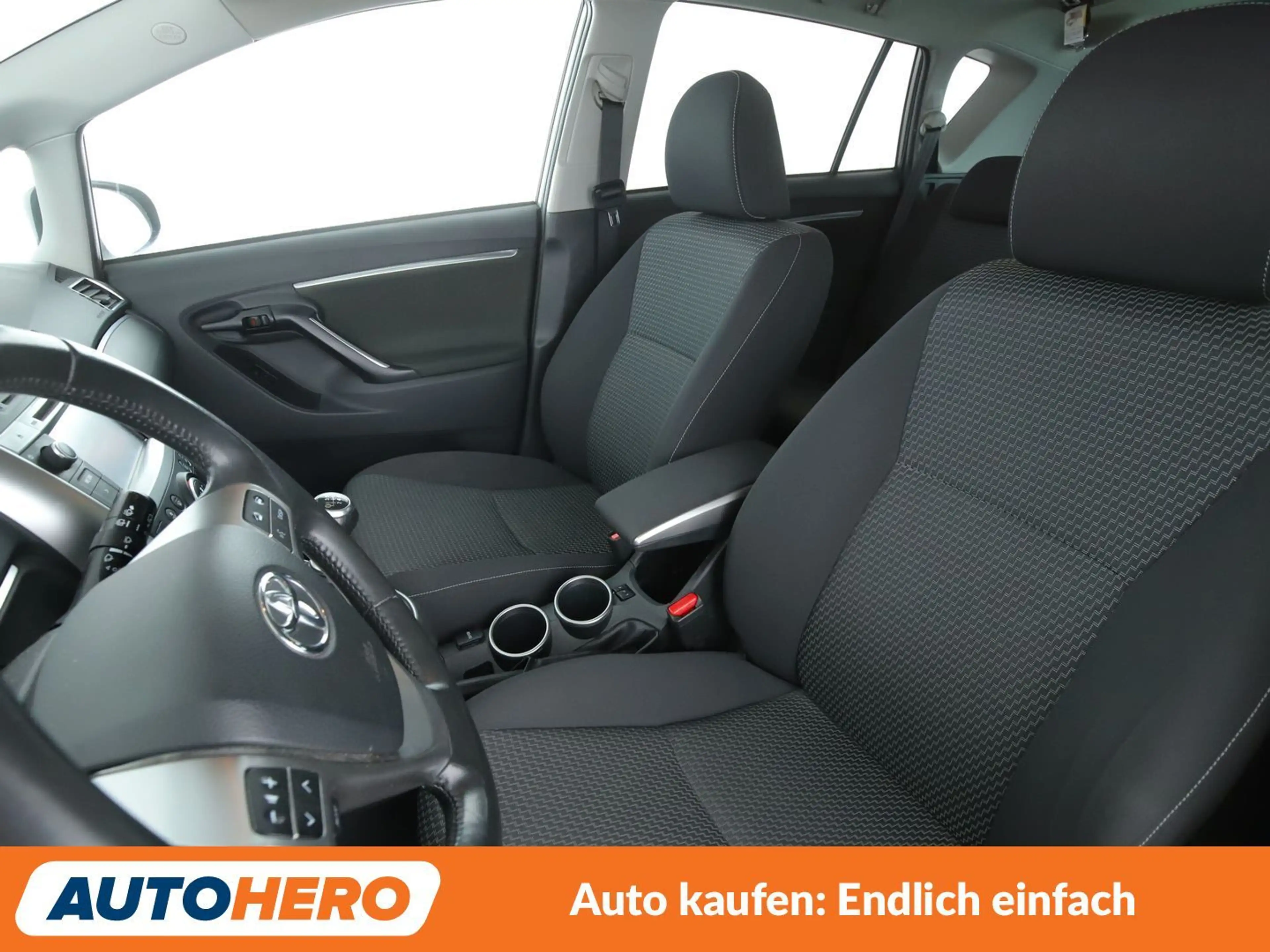 Toyota Verso 1.6 D-4D SkyView Edition *CAM*TEMPO*ALU*KLIMA* — photo 10