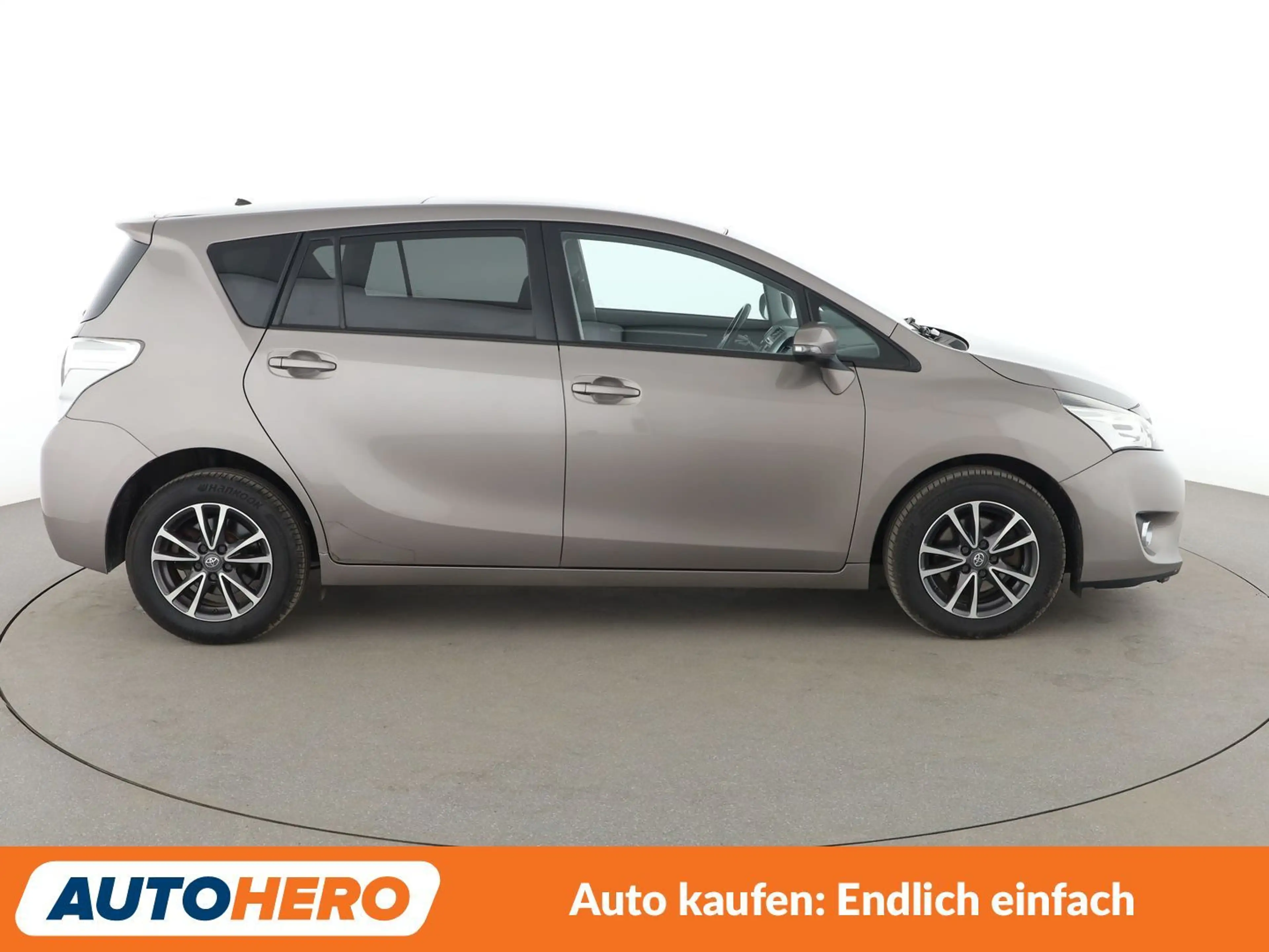 Toyota Verso 1.6 D-4D SkyView Edition *CAM*TEMPO*ALU*KLIMA* — photo 7