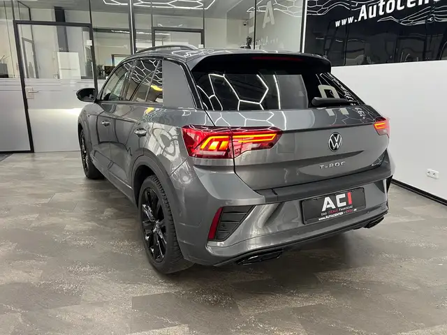 Volkswagen T-Roc view 7