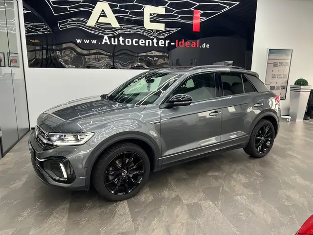 Volkswagen T-Roc view 4