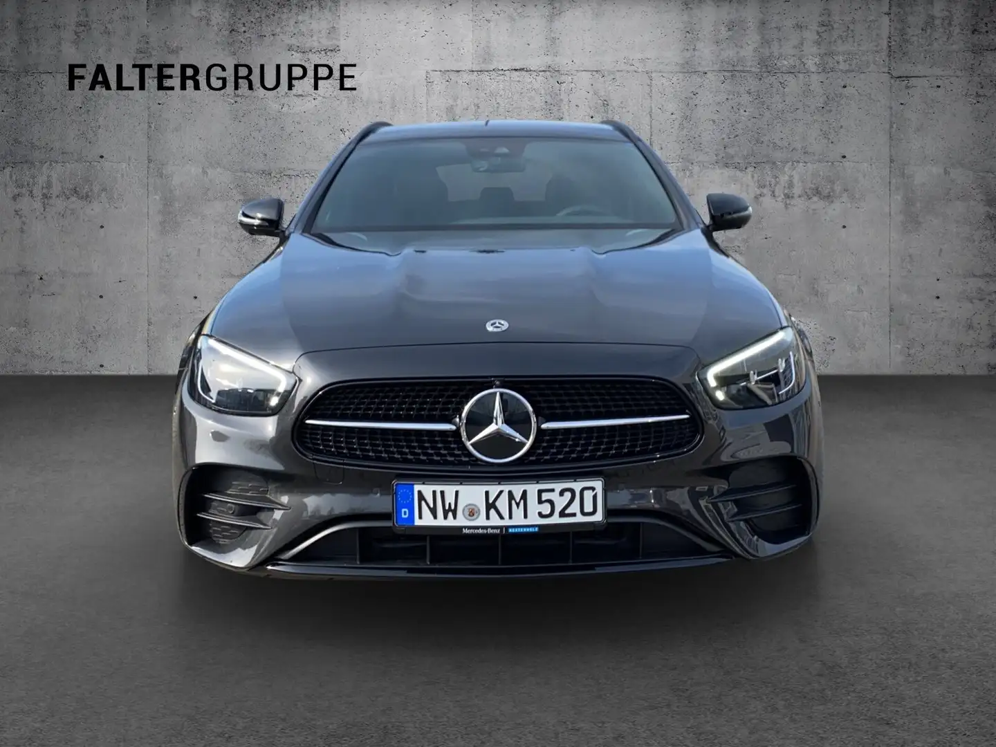 Mercedes-Benz E 200 E 200 T AMG+NIGHT+360°+PANO+AHK+BURME+EASYP+AMBI Gris - 2