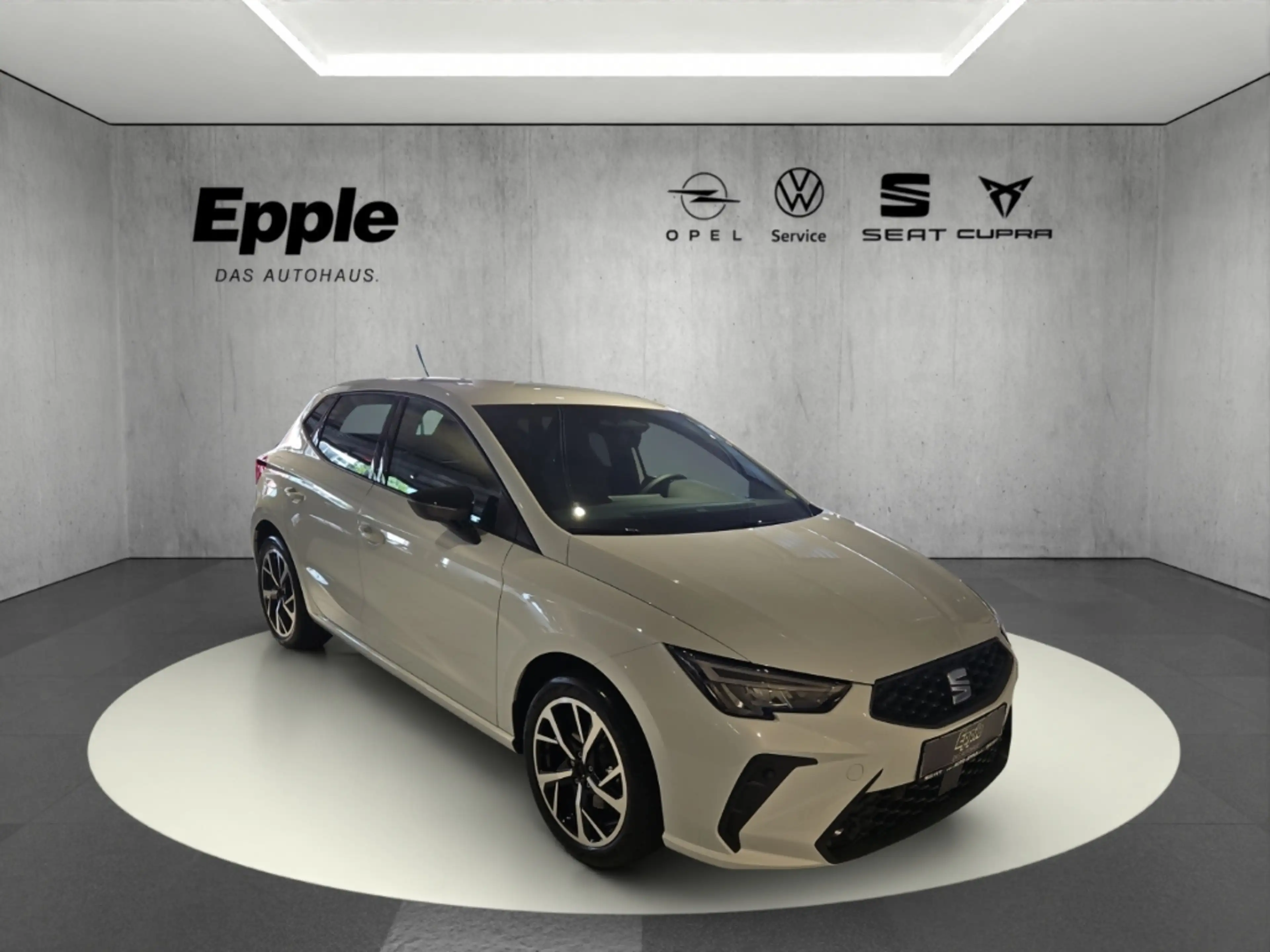 SEAT Ibiza FR 1.0 TSI 85 kW (116 PS) 7-Gang-DSG Navi Rückfahr — photo 2