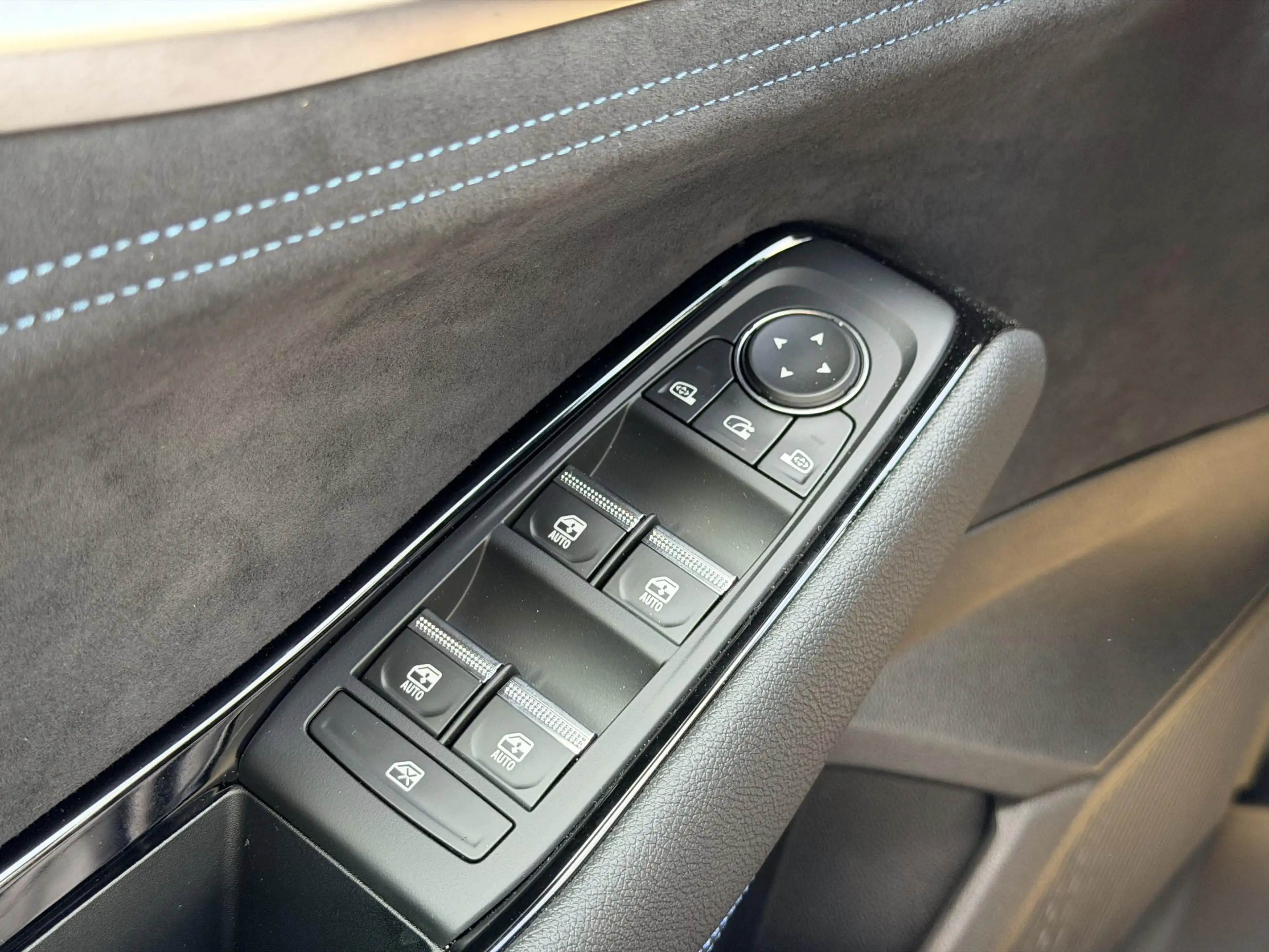 Renault Espace E-Tech full hybrid 200 iconic 5p. | Demo | Pack co — photo 17