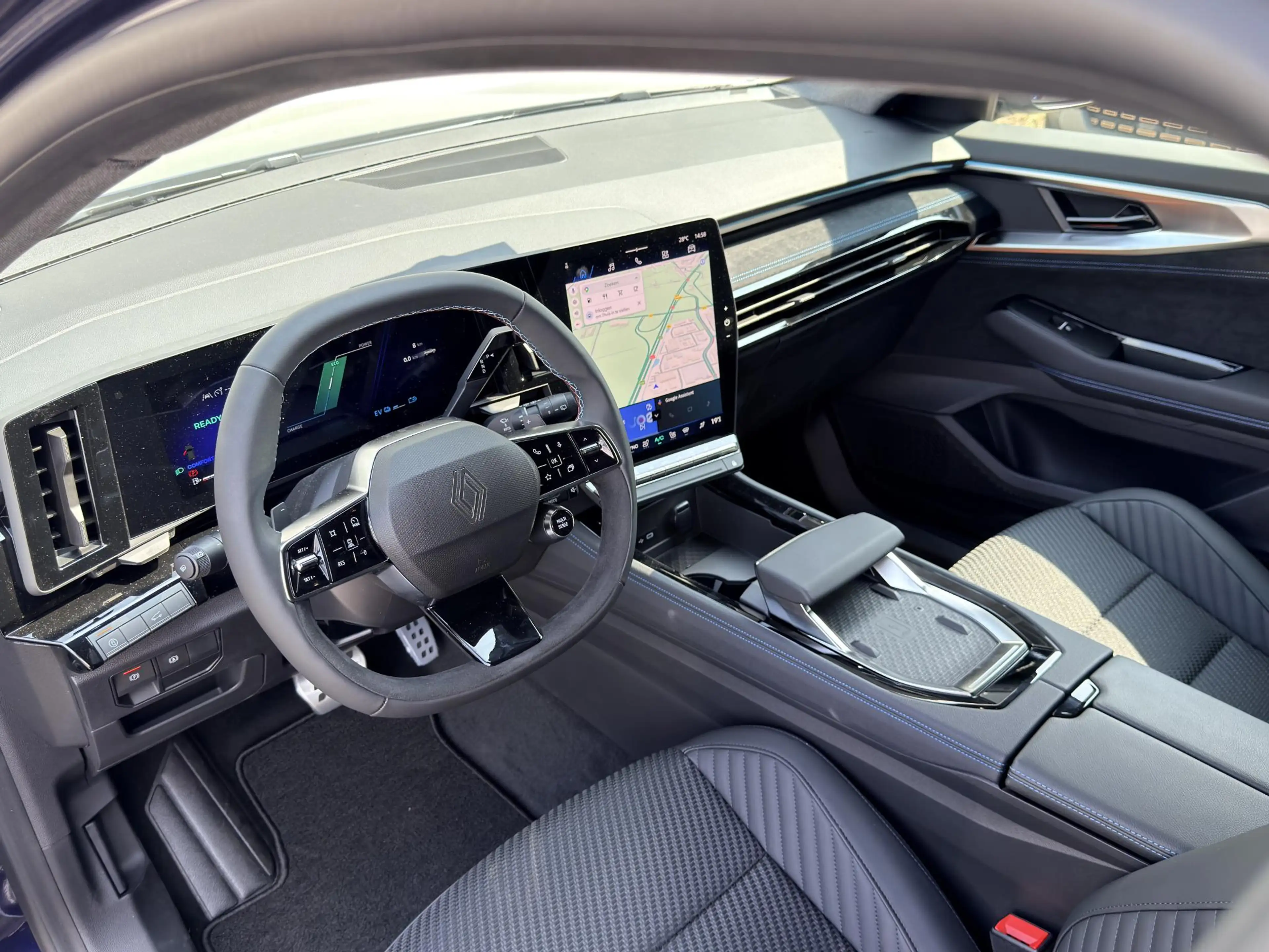 Renault Espace E-Tech full hybrid 200 iconic 5p. | Demo | Pack co — photo 21