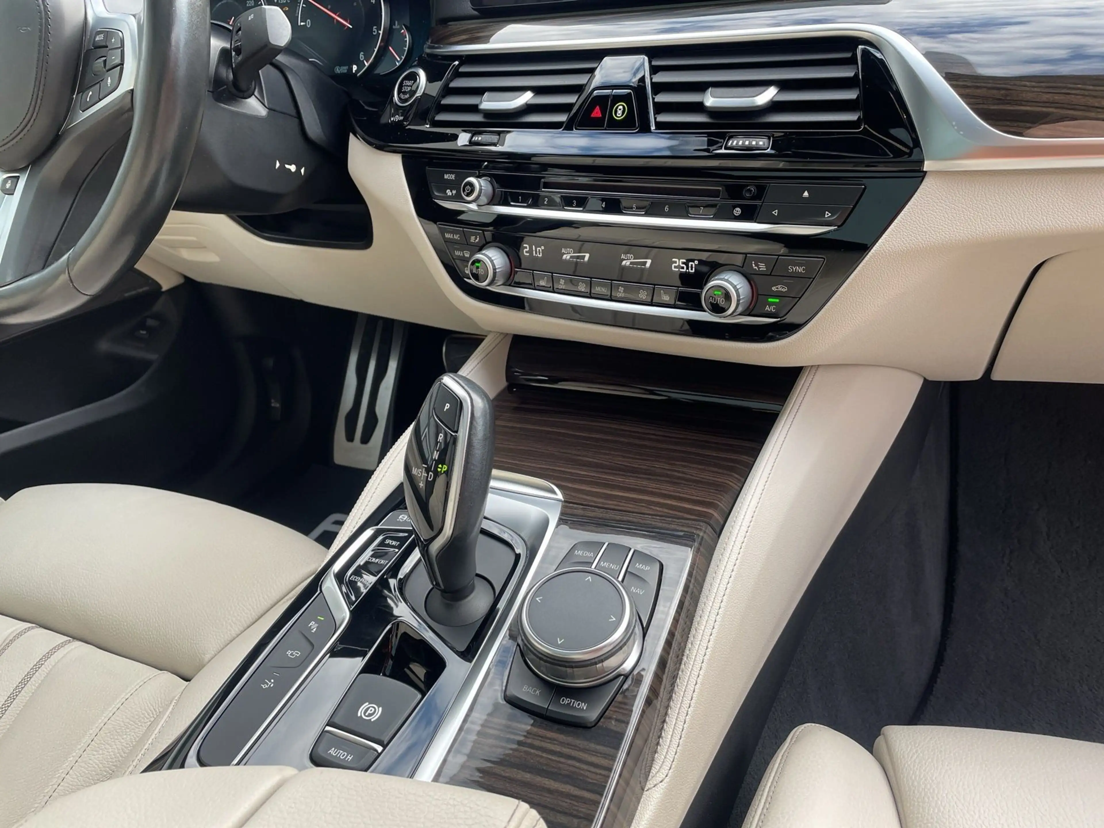 BMW 640 d xDrive M Sport Pano+HUD+H&K+AHK+360° — photo 13
