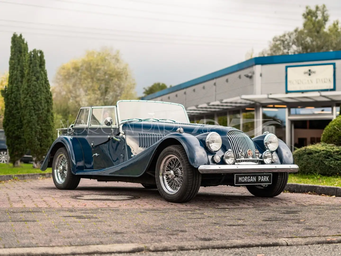Morgan Plus 4 - 4 Sitzer Blau - 1