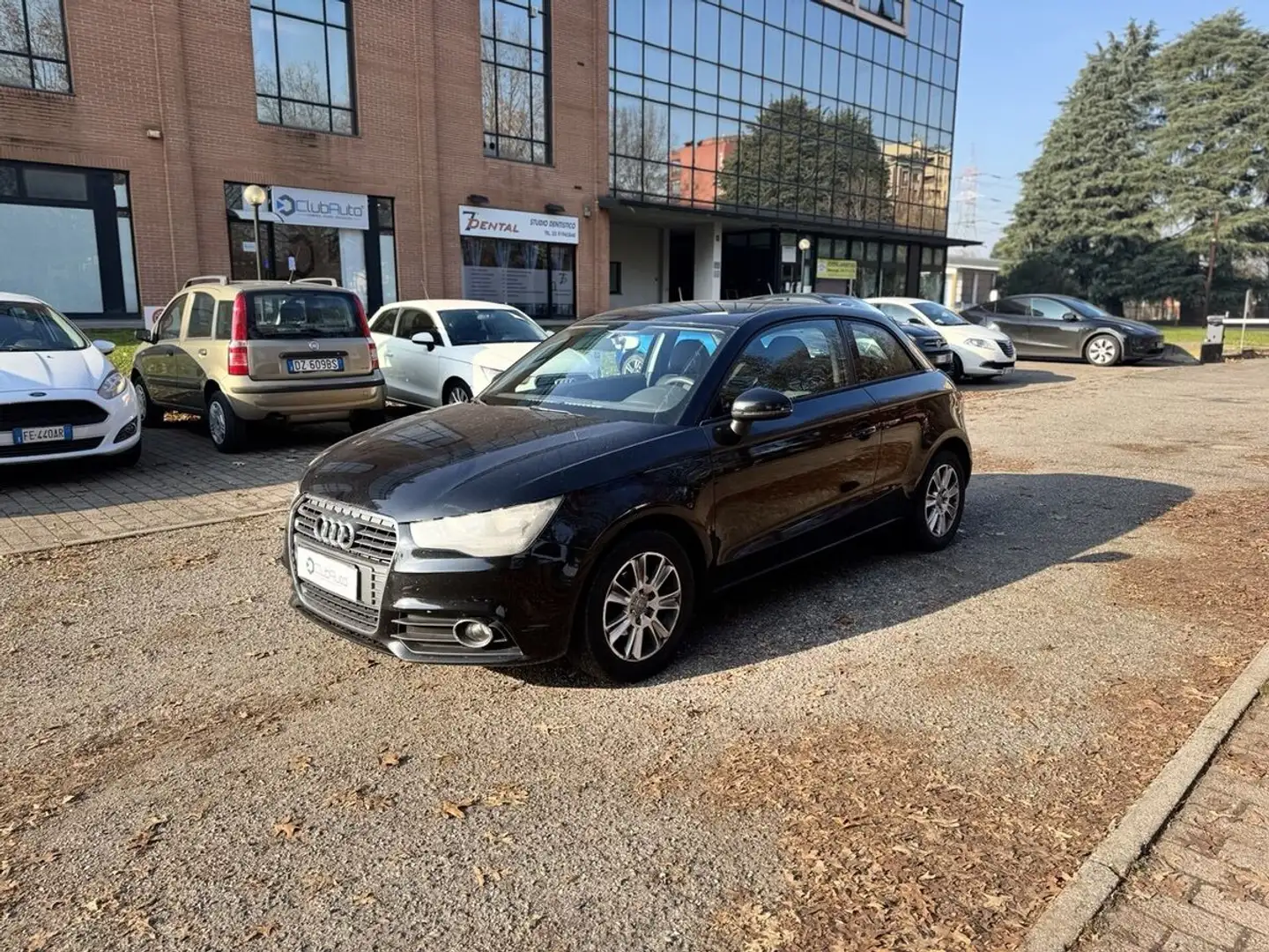 Audi A1 1.2 tfsi Ambition Noir - 1