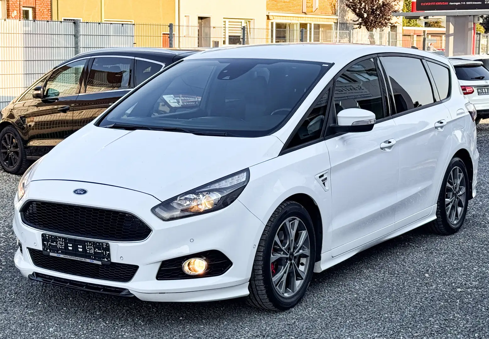 Ford S-Max ST-Line Autom*LEDER*KAMERA*KEYLESS*MEMORY*SPUR*AHK Blanc - 1