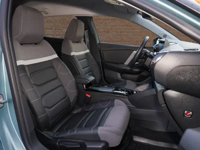 Citroen C4 view 7