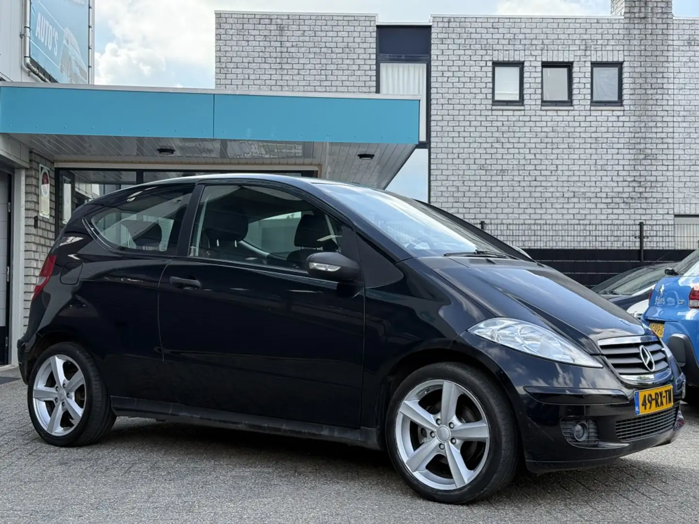 Mercedes-Benz A 200 Classic Schwarz - 2