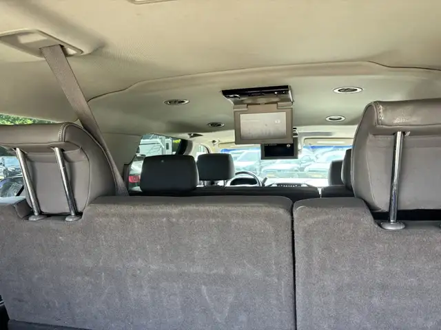 GMC Yukon view 19
