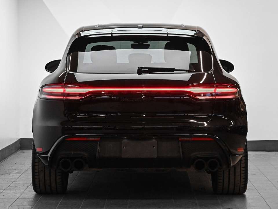 2023 Porsche Macan GTS - Premium Plus Pack - PORSCHE CERTIFIED 2 YEAR alt 4