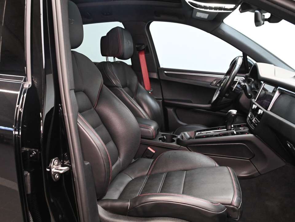 2023 Porsche Macan GTS - Premium Plus Pack - PORSCHE CERTIFIED 2 YEAR thumb 17