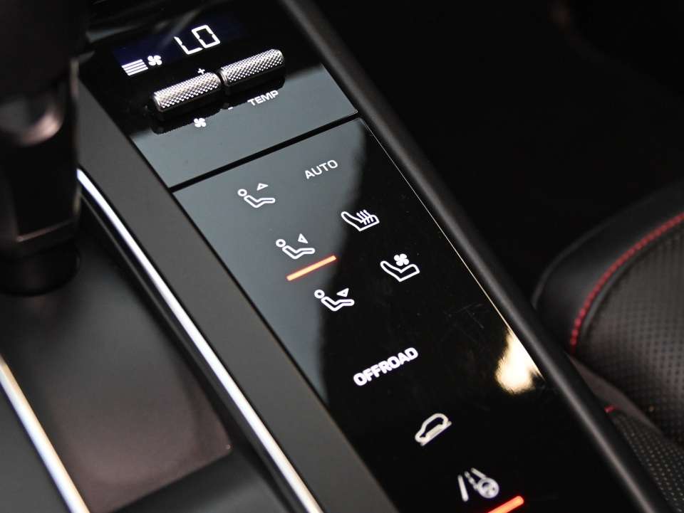 2023 Porsche Macan GTS - Premium Plus Pack - PORSCHE CERTIFIED 2 YEAR thumb 38