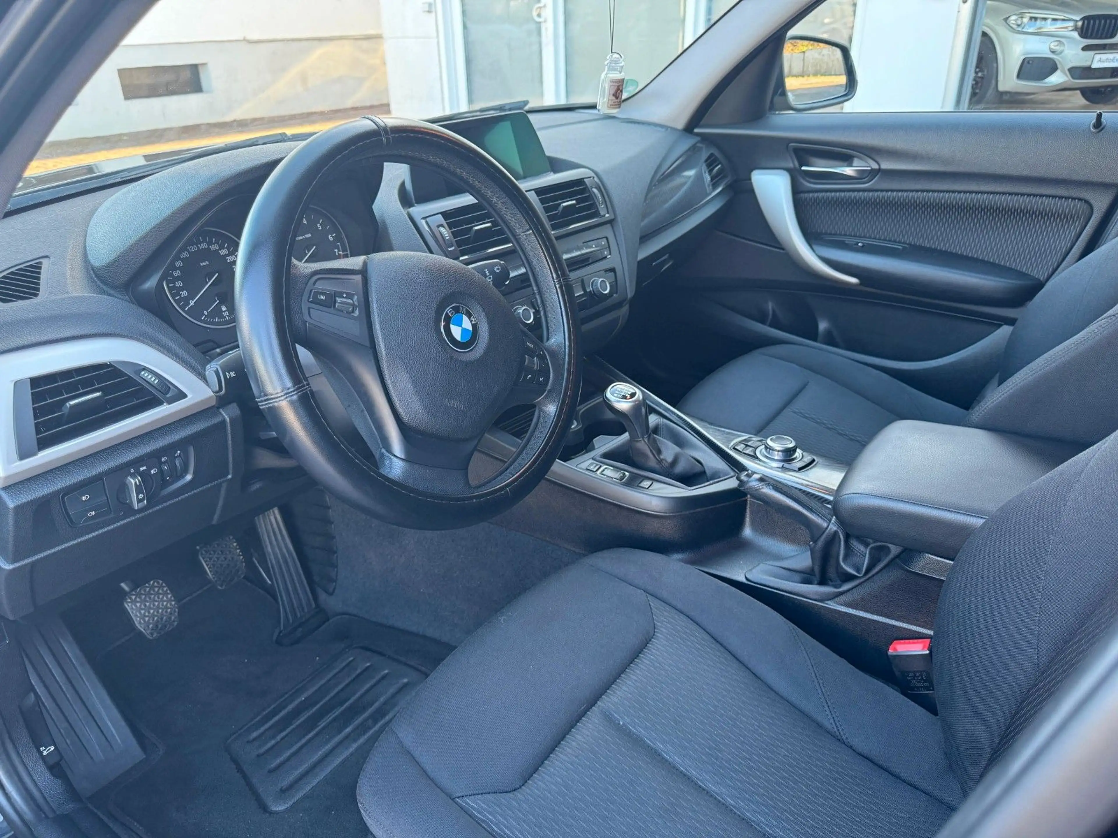 BMW 118 i Navi/Start&Stop — photo 8