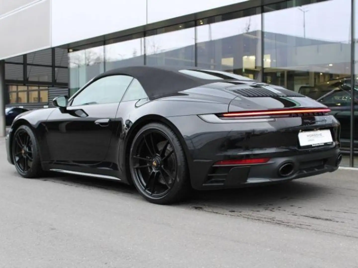 Porsche 992 Carrera GTS Cabriolet PDK Negro - 2